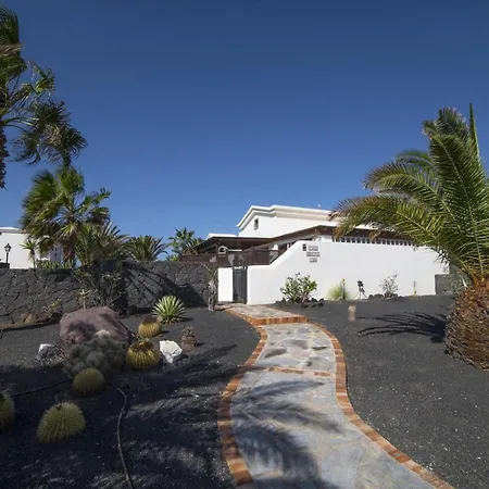 Sensational 3 Bedrooms Myoga Spacious Willa Playa Blanca (Lanzarote)
