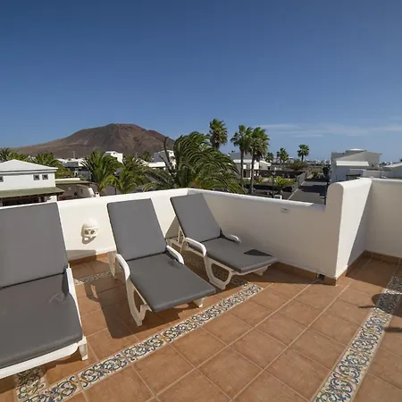 Sensational 3 Bedrooms Myoga Spacious Playa Blanca (Lanzarote)