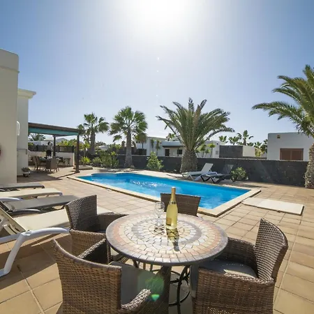 Sensational 3 Bedrooms Myoga Spacious Βίλα