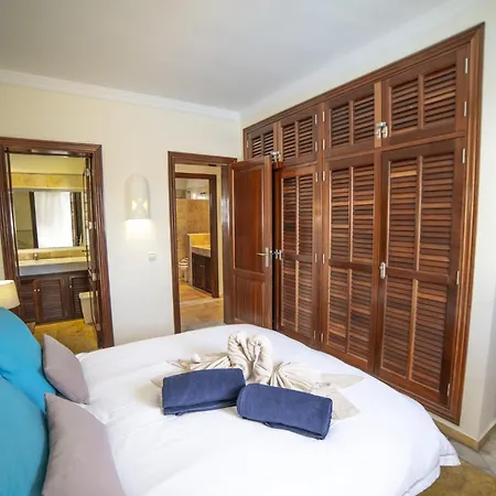 Sensational 3 Bedrooms Myoga Spacious Sun Terrace Outdoor Pool And Bbq Montana Roja Villa *