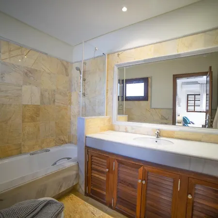 Sensational 3 Bedrooms Myoga Spacious Βίλα Πλάγια Μπλάνκα