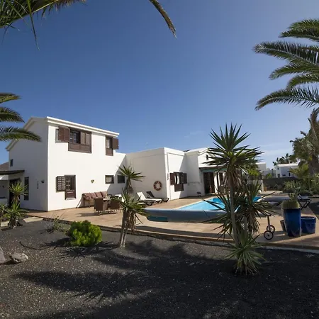 Sensational 3 Bedrooms Myoga Spacious *