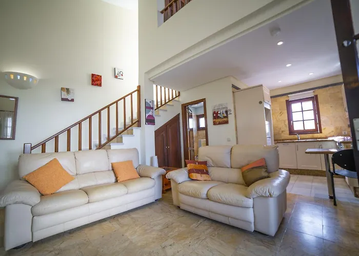 Sensational 3 Bedrooms Myoga Spacious Πλάγια Μπλάνκα