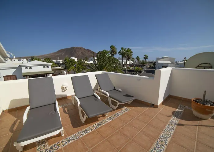 Sensational 3 Bedrooms Myoga Spacious Playa Blanca (Lanzarote)