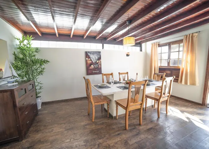 Sensational 3 Bedrooms Myoga Spacious *